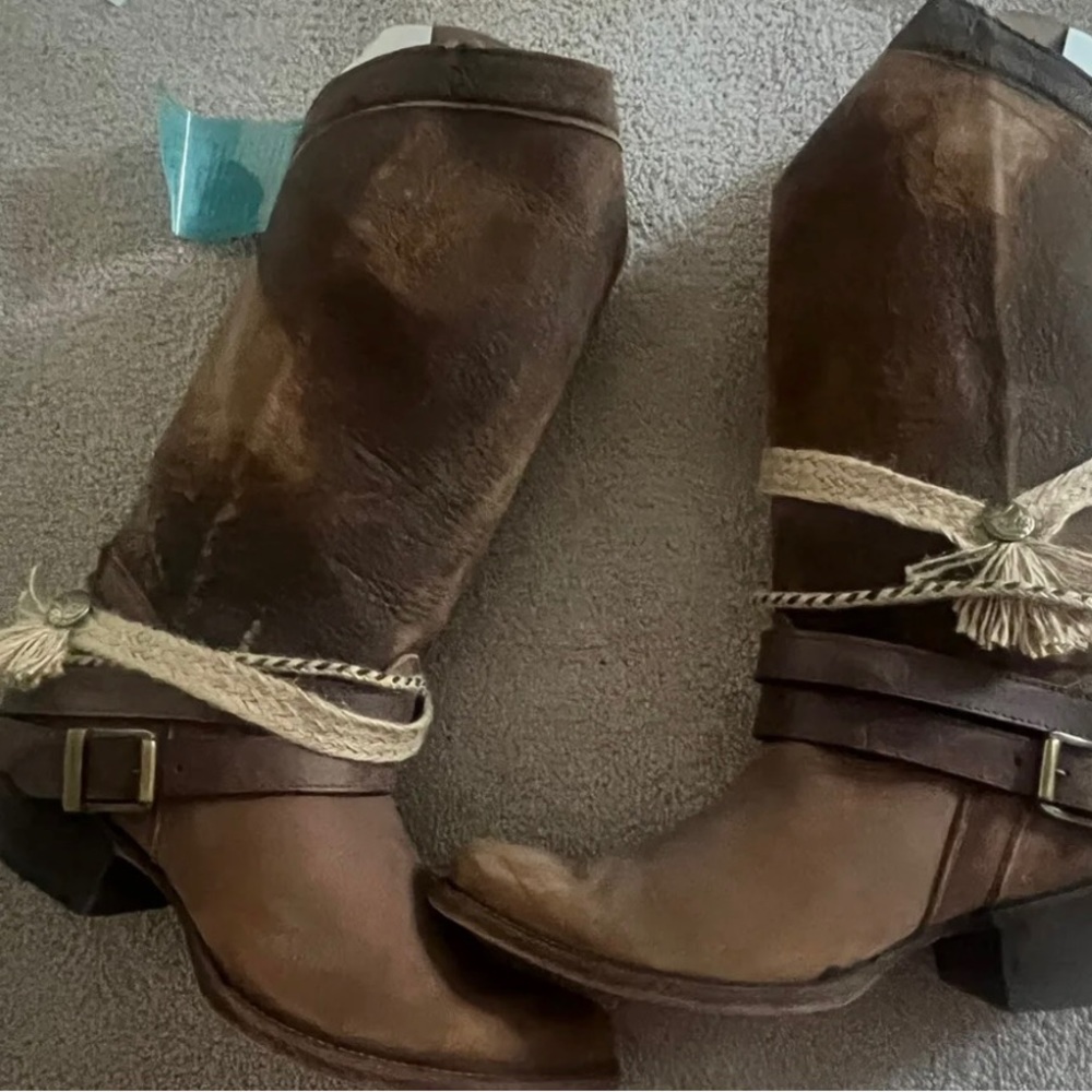 CORALL Brown Vintage Leater & Strap Boots
